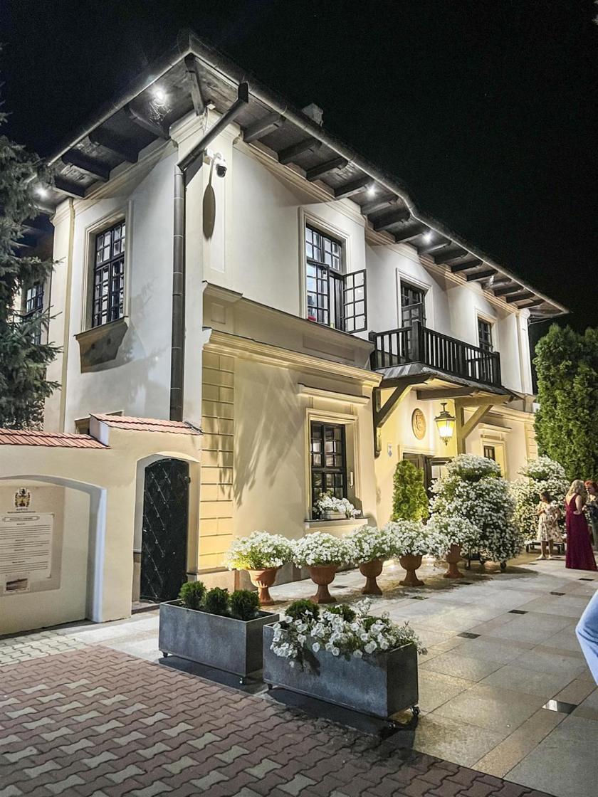Dwor Anna Bed & Breakfast Ciecierzyn Dış mekan fotoğraf