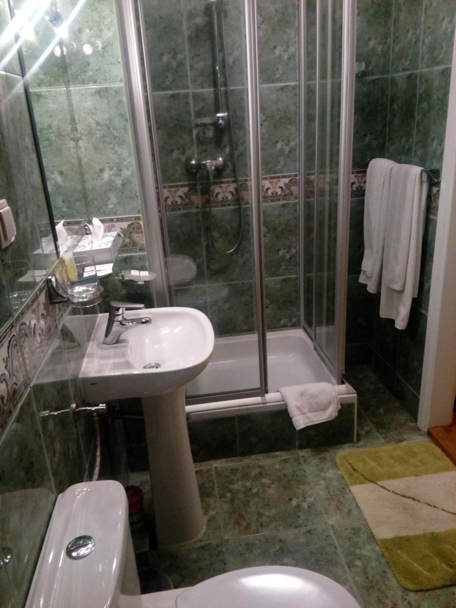 Dwor Anna Bed & Breakfast Ciecierzyn Oda fotoğraf