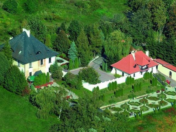 Dwor Anna Bed & Breakfast Ciecierzyn Dış mekan fotoğraf