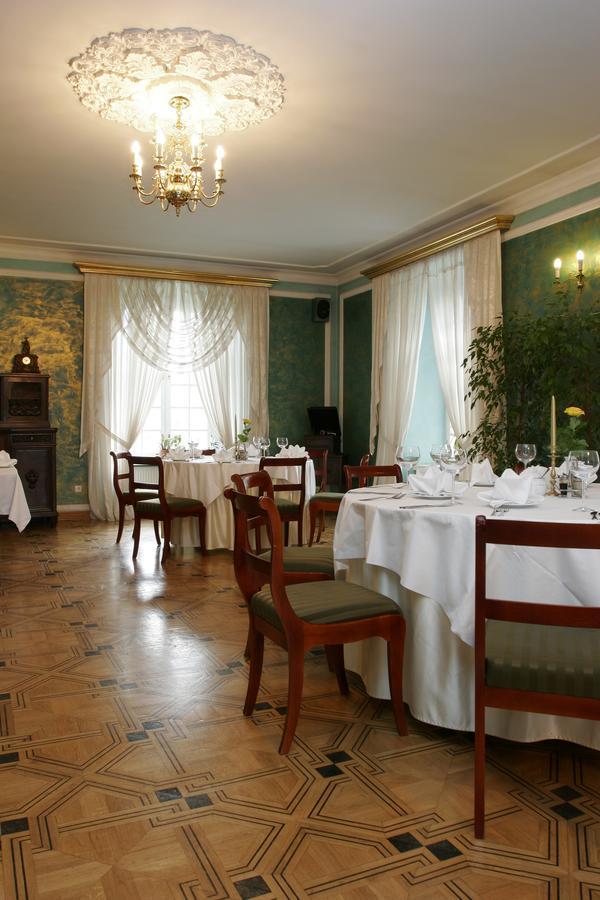 Dwor Anna Bed & Breakfast Ciecierzyn Dış mekan fotoğraf