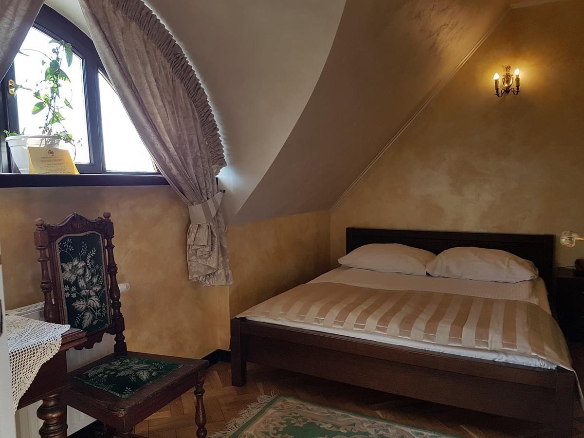 Dwor Anna Bed & Breakfast Ciecierzyn Dış mekan fotoğraf